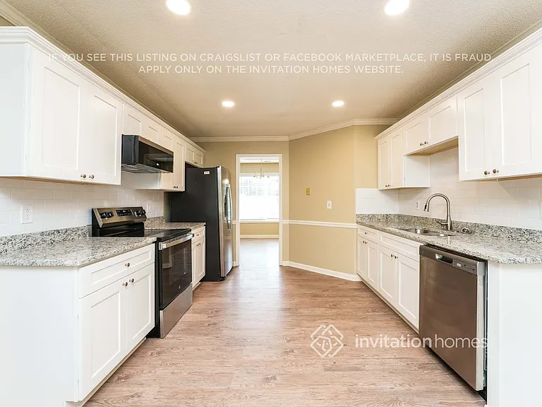 2875 Cove Crossing Dr — Photo 7
