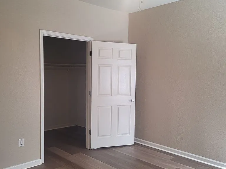 10001 Woodcreek Oaks Blvd #914 — Photo 11