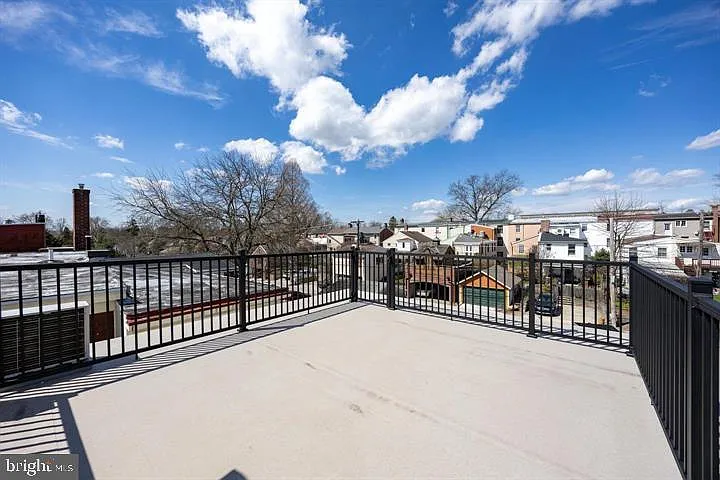 325 W Barnard St W #3 — Photo 16