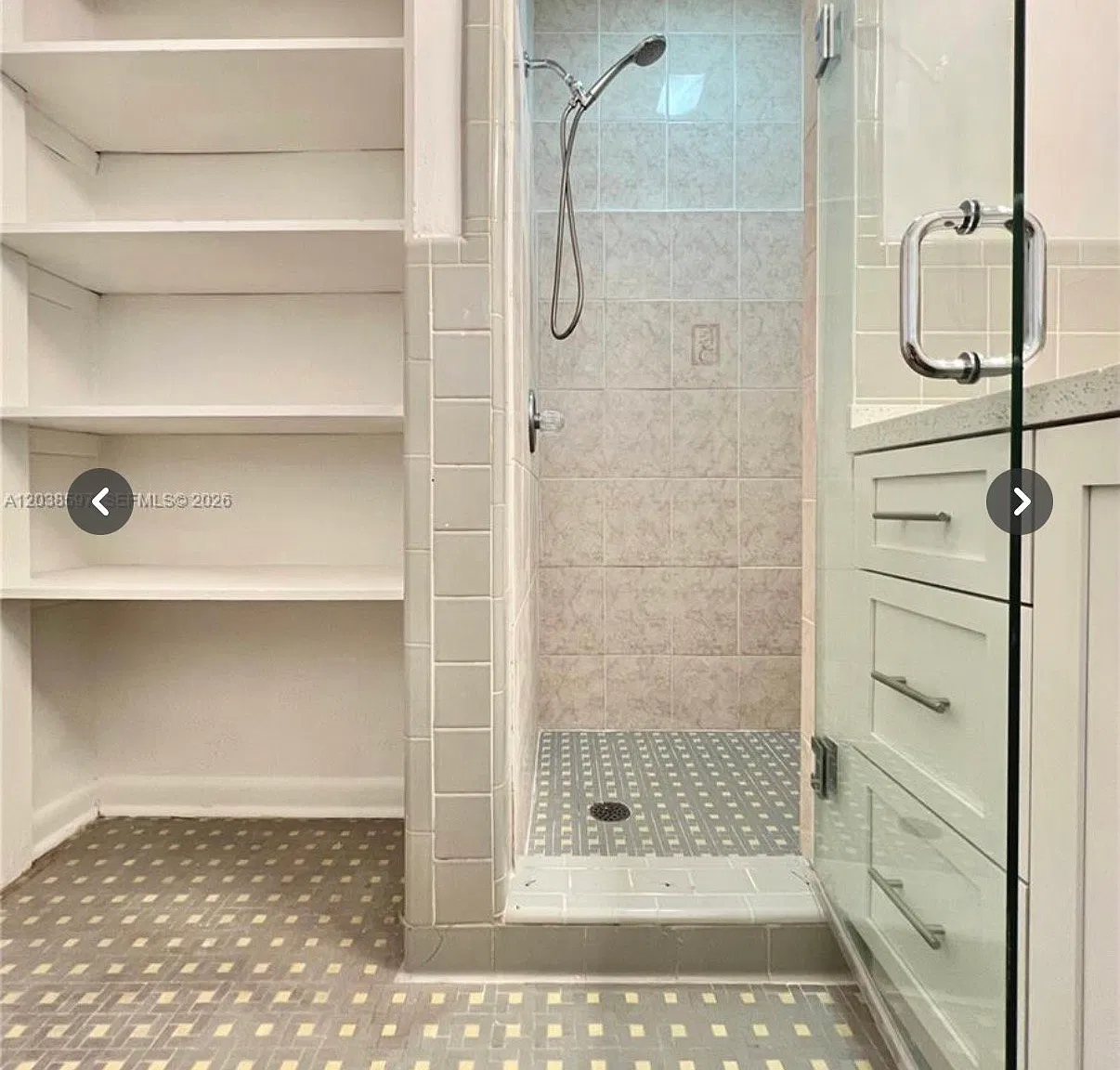 3 bed, 2.0 bath, 1710 sqft, $6,000 — Photo 4