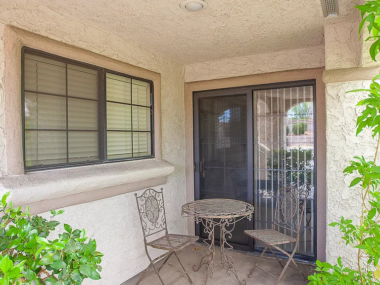 500 S Farrell Dr #M81 — Photo 16