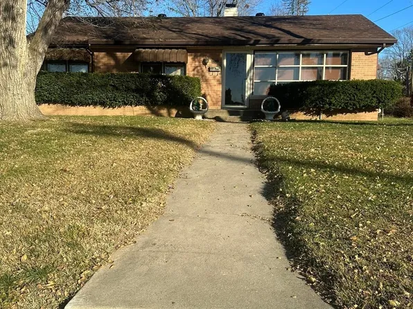 889 S Sycamore St, Martinsville, IN 46151