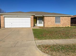 6101 Sandy Ln, Watauga, TX 76148