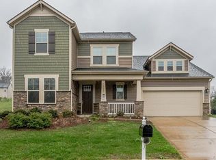 16627 Silversword Dr, Charlotte, NC 28213