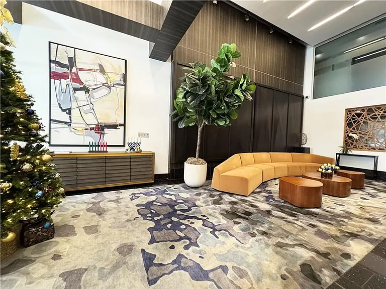 950 W Peachtree St NW — Photo 21