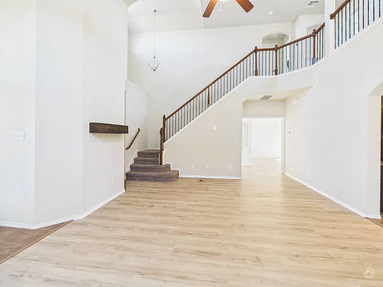 5516 Pinery Dr — Photo 3