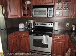 2950 Sunrise Lakes Dr W APT 101, Sunrise, FL 33322