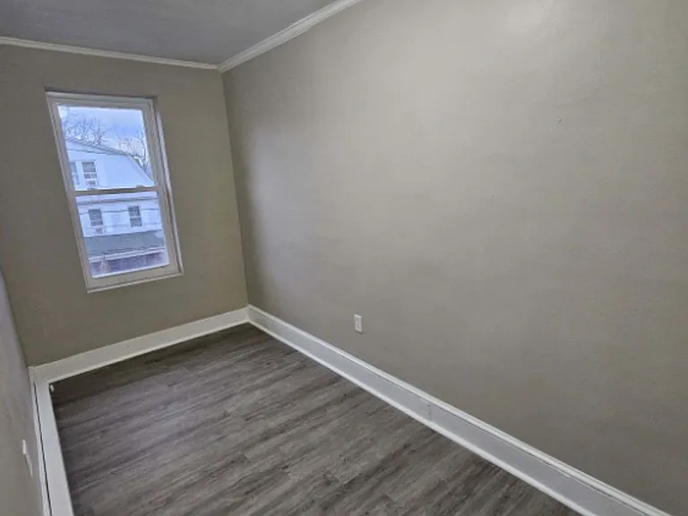 273 New Hancock St — Photo 12