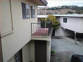 4th image of 1209 W Hillsdale Blvd