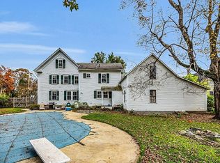 8 Bow St, Townsend, MA 01469