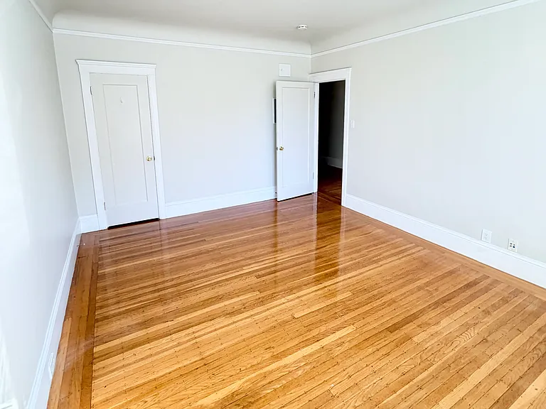 2530 Balboa St #21 — Photo 2