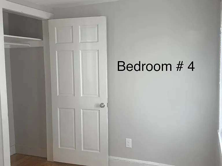 824 Green St — Photo 4
