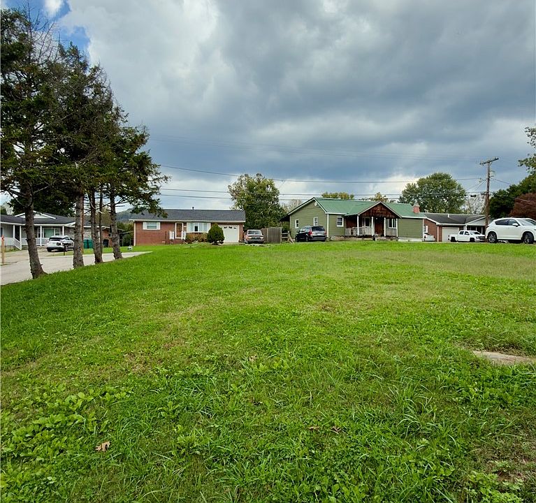 1st image of 1420 Strawberry Rd