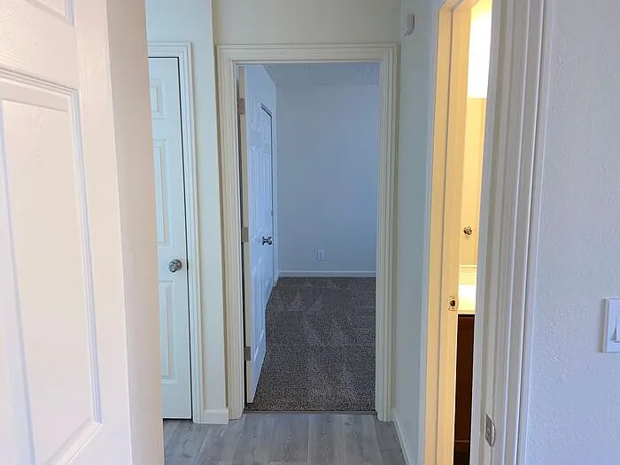 1250 Sutro St #A — Photo 11
