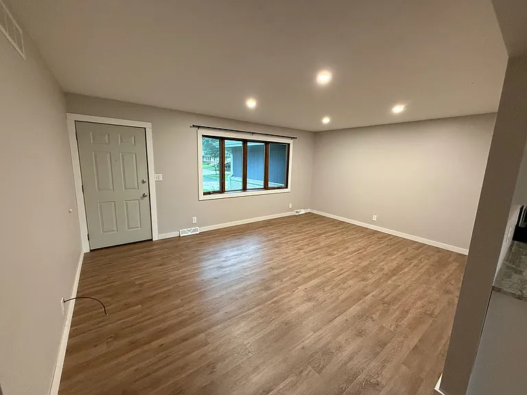 10475 Firefly Ct — Photo 7
