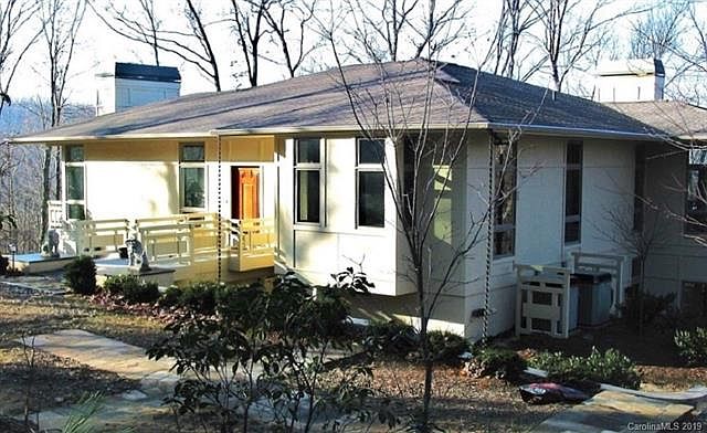 1st image of 682 Aberdeen Ln