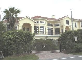 17181 Captiva Dr, Captiva, FL 33924