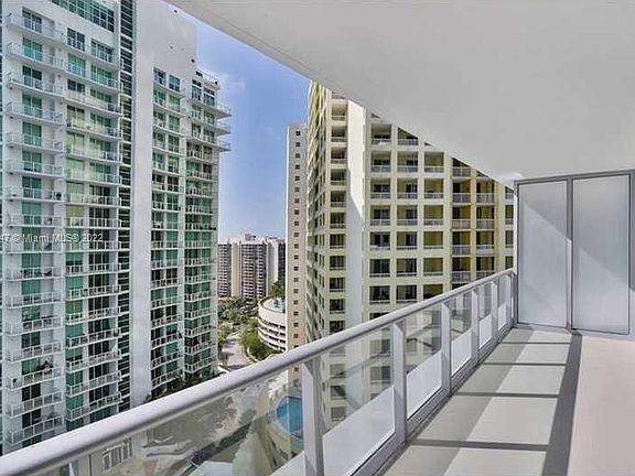 2nd image of 1300 Brickell Bay Dr APT 1804