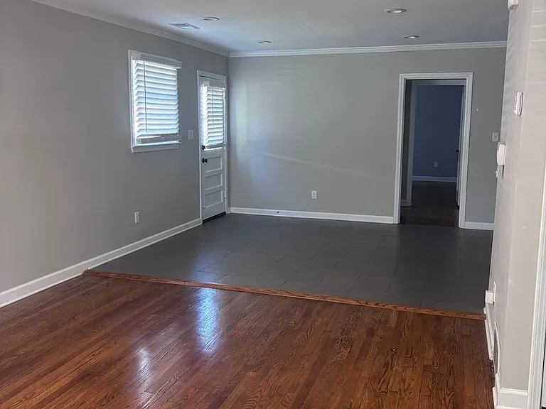 3172 Joffre Ave — Photo 3