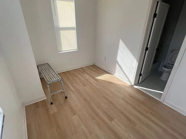 2900 N Judson St — Photo 5