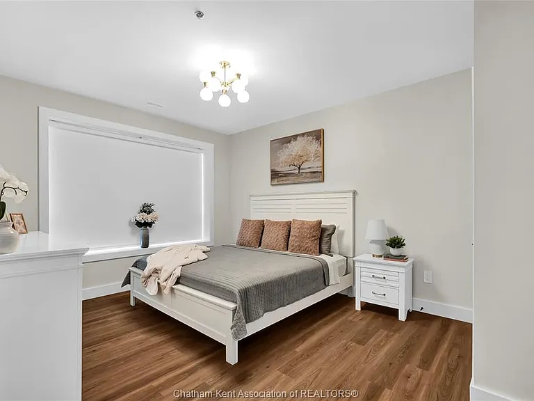 12 Mill St W #214 — Photo 10