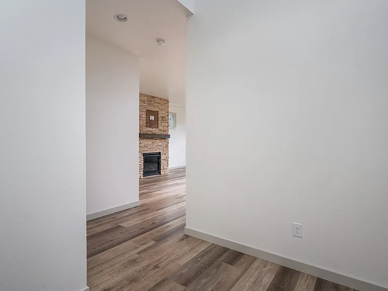 13529 NE 109th Way — Photo 2