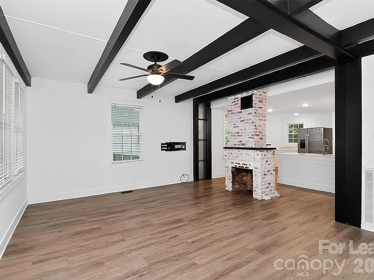903 W 6th Ave #B — Photo 3