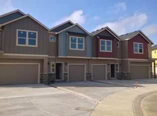 3305 N 3rd St, Ridgefield, WA 98642