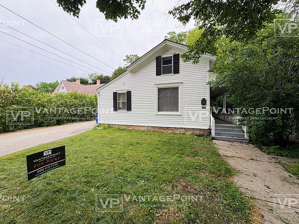 417 Fulton St
