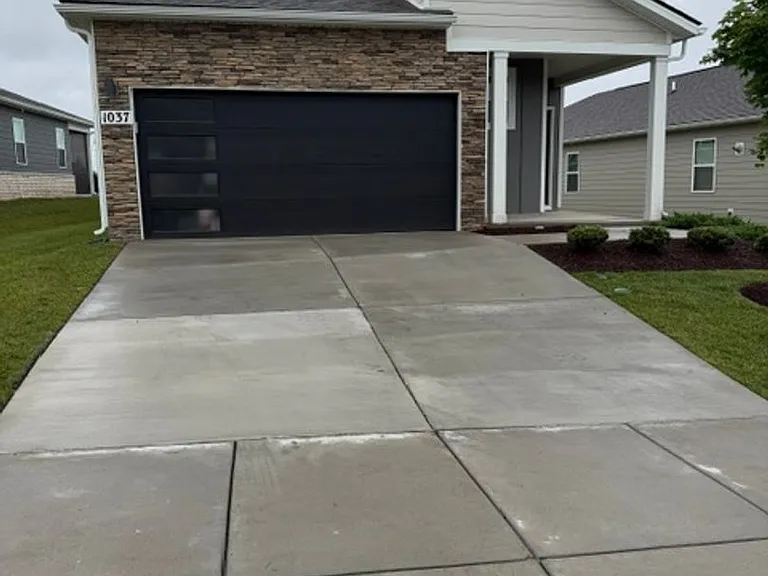 1037 Royal Gorge Ct — Photo 2