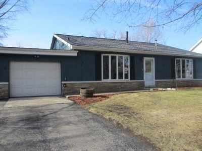3529 Highland Ave, Marinette, WI, 54143