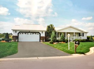 15 Devonshire Ct LOT 137, Grayslake, IL 60030