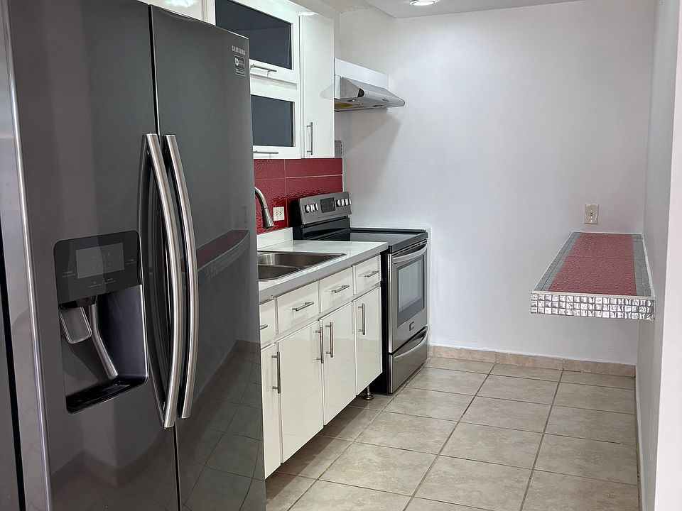 1st image of 873 Calle Bayamon