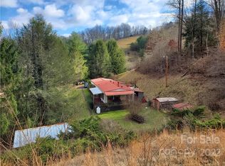 54 Snelson Rd, Marshall, NC 28753