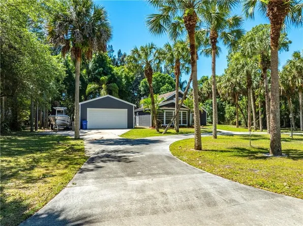 8185 25th St, Vero Beach, FL 32966