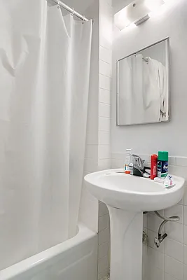 Rented by Compass | media 14