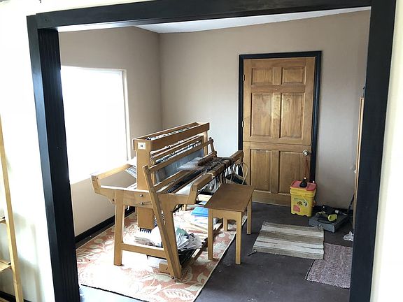 3rd image of 2461 Camino Capitan