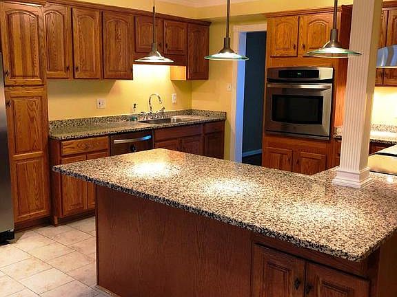 2nd image of 14402 Golden Oak Ct