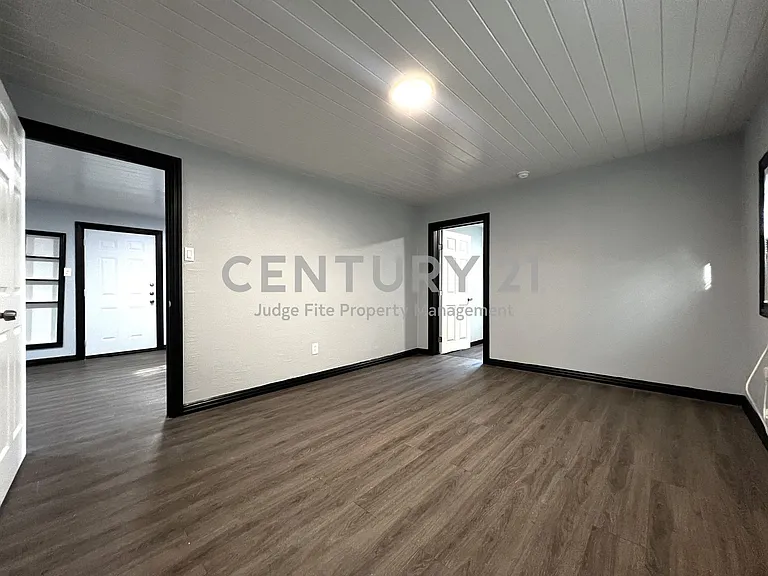 5205 Calloway St #B — Photo 11