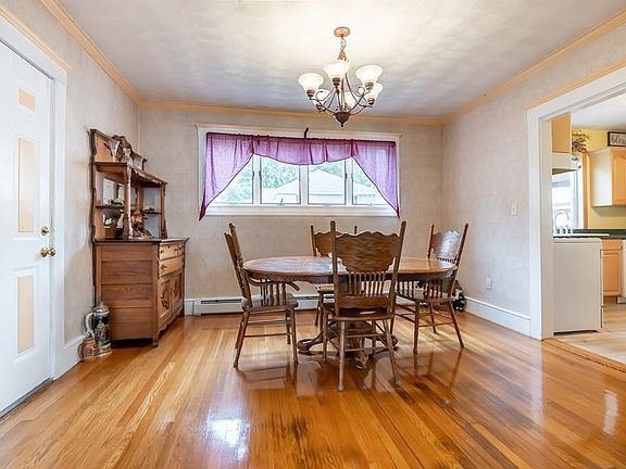 5th image of 1085 Essex St