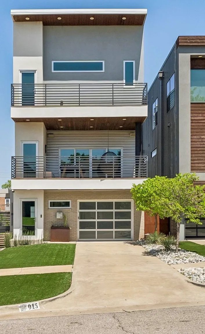 3 bed, 2800 sqft, $7,400 — Photo 3