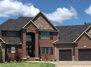 511 Black Thorn Dr, Carl Junction, MO 64834