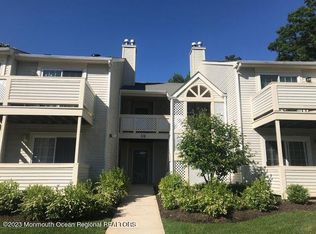 4 White Oak Ct, Howell, NJ 07731