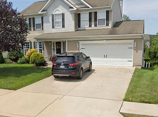 1025 Stone Gate Dr, York, PA 17406