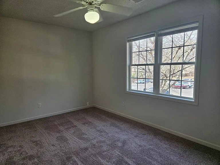 313 W Main St — Photo 10