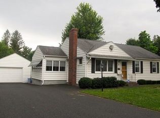 75 Quartus St, Chicopee, MA 01013