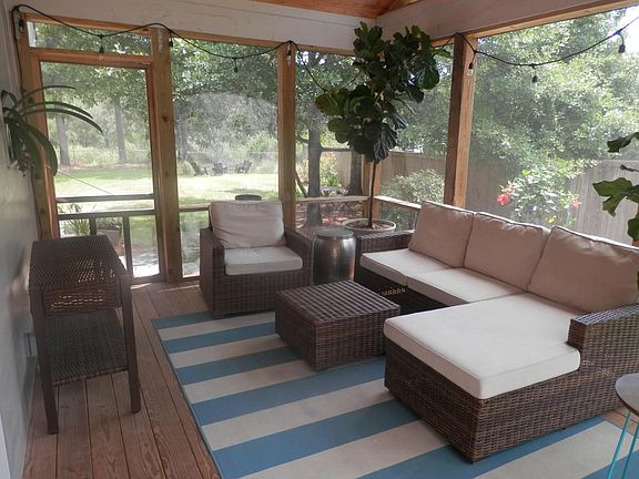screened porch