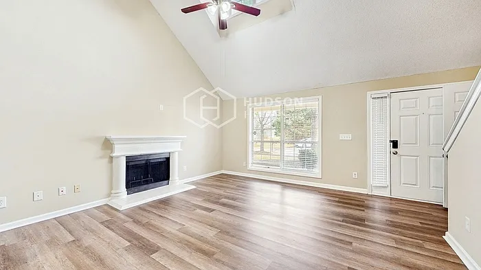 5238 Walnut Ct — Photo 3