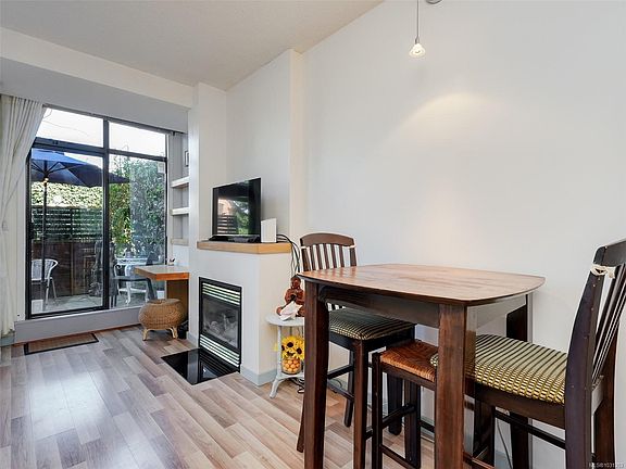 4th image of 409 Swift St #117