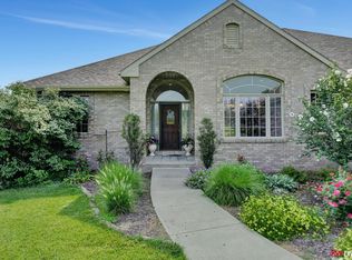 8939 Edwin Ln, Lincoln, NE 68517